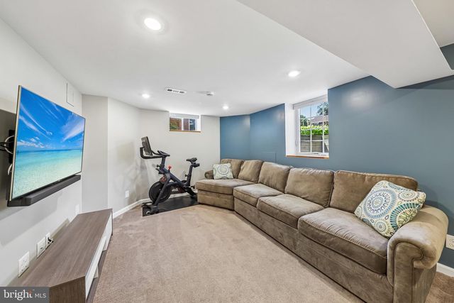 3724 2ND ST S, Arlington, VA 22204