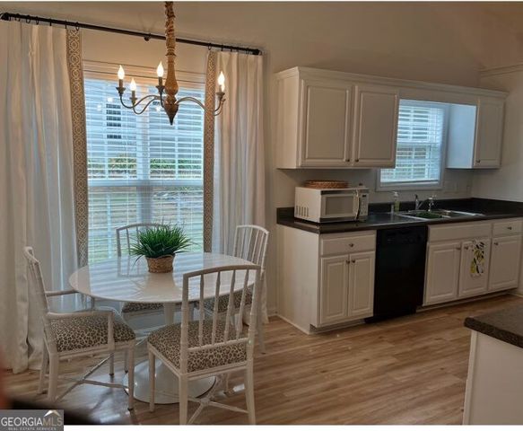 11 Winter Lane, Newnan, GA 30265