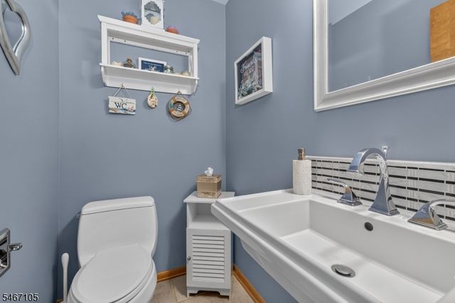 4 Craig Rd, Readington Twp., NJ 08853