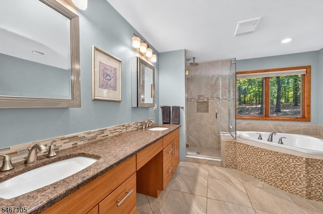 4 Craig Rd, Readington Twp., NJ 08853