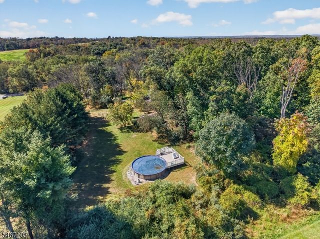 4 Craig Rd, Readington Twp., NJ 08853