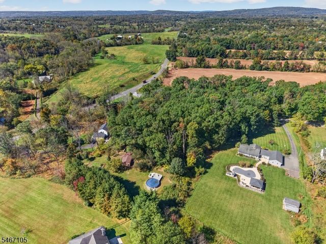 4 Craig Rd, Readington Twp., NJ 08853
