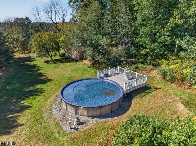 4 Craig Rd, Readington Twp., NJ 08853