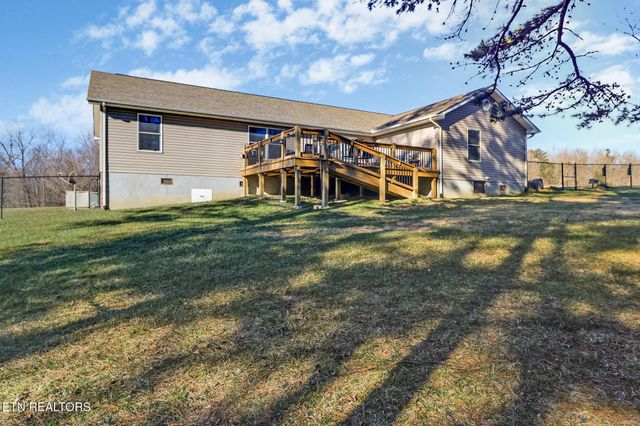 93 Tower Way, Allardt, TN 38504