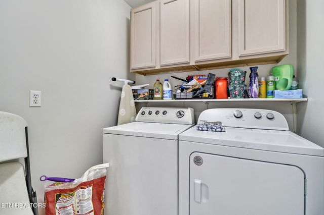 93 Tower Way, Allardt, TN 38504