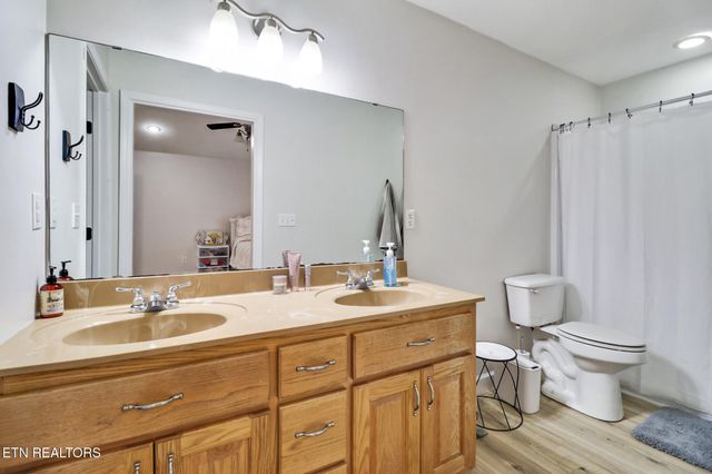 93 Tower Way, Allardt, TN 38504