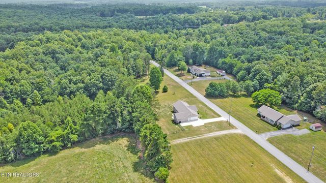 93 Tower Way, Allardt, TN 38504