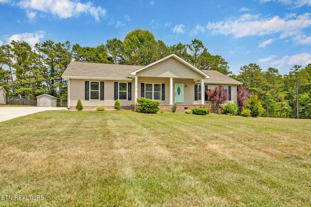 93 Tower Way, Allardt, TN 38504