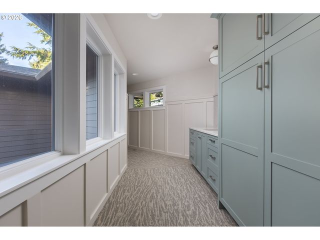 105 W BAY POINT Rd, Gleneden Beach, OR 97388