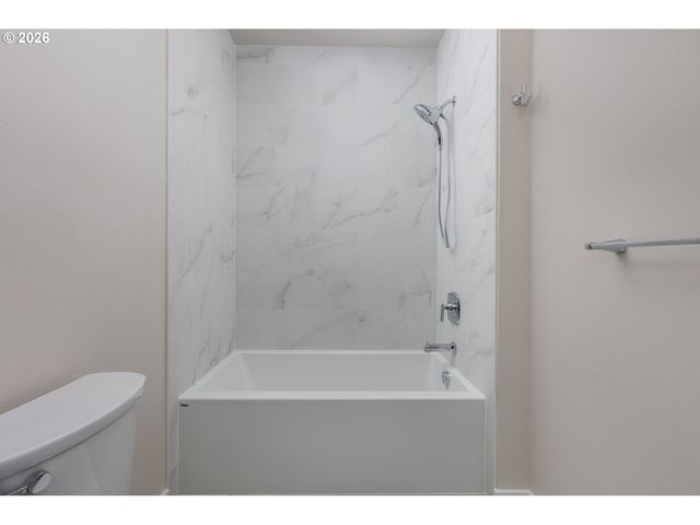 105 W BAY POINT Rd, Gleneden Beach, OR 97388