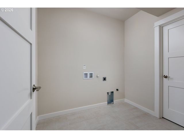 105 W BAY POINT Rd, Gleneden Beach, OR 97388