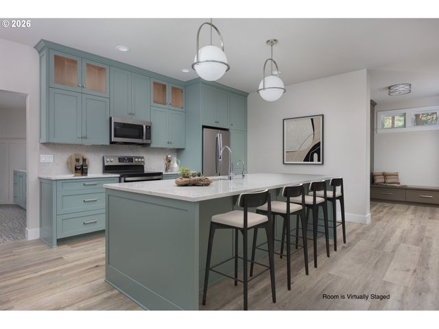 105 W BAY POINT Rd, Gleneden Beach, OR 97388