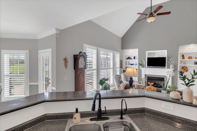 230 Appleby Ct, Smyrna, TN 37167