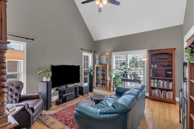 230 Appleby Ct, Smyrna, TN 37167