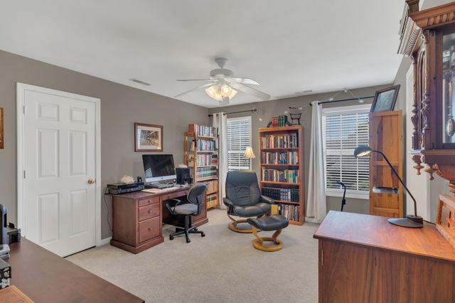 230 Appleby Ct, Smyrna, TN 37167