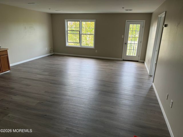 1 Memorial Drive 203, Waretown, NJ 08758