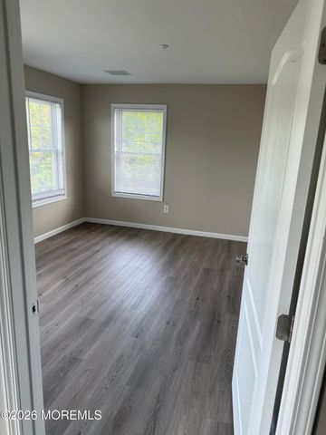 1 Memorial Drive 203, Waretown, NJ 08758