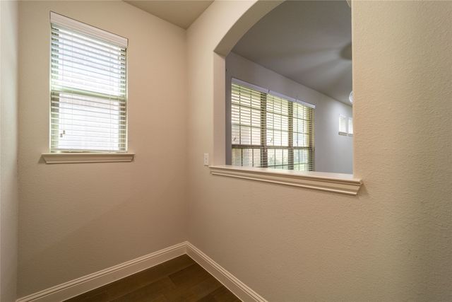 4666 Rhett Lane E, Carrollton, TX 75010