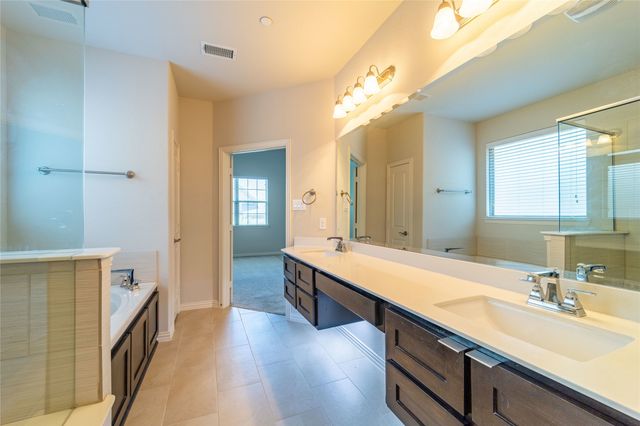 4666 Rhett Lane E, Carrollton, TX 75010