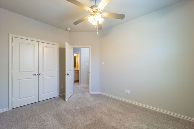 4666 Rhett Lane E, Carrollton, TX 75010