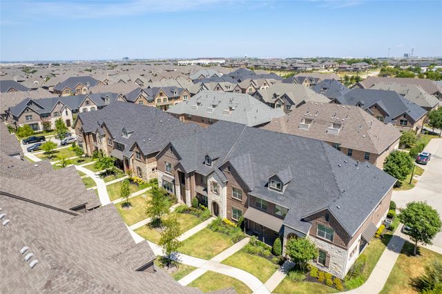 4666 Rhett Lane E, Carrollton, TX 75010
