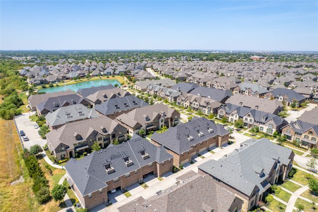 4666 Rhett Lane E, Carrollton, TX 75010