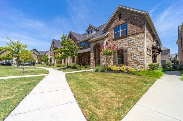 4666 Rhett Lane E, Carrollton, TX 75010