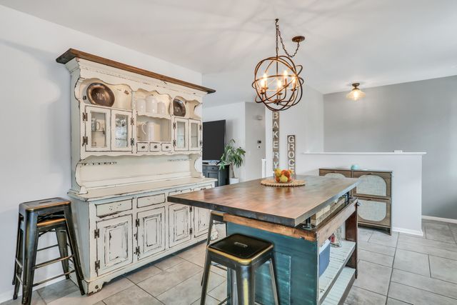 535 Thompson Avenue, Winthrop Harbor, IL 60096