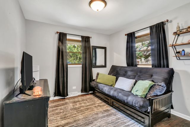 535 Thompson Avenue, Winthrop Harbor, IL 60096