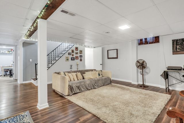 535 Thompson Avenue, Winthrop Harbor, IL 60096