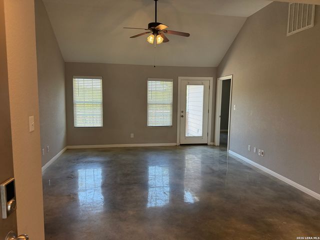 591 BURR OAK LN, Canyon Lake, TX 78133
