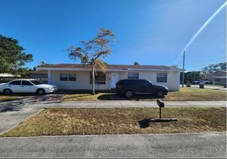 5191 SW 22nd St, West Park, FL 33023