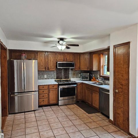 58 Tamarack Hill Drive, Poughkeepsie, NY 12603