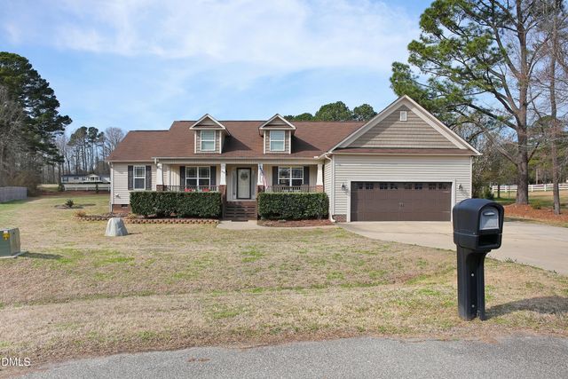 3005 Sara Grace Lane, Zebulon, NC 27597