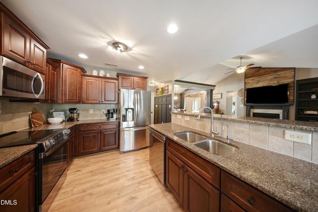 3005 Sara Grace Lane, Zebulon, NC 27597