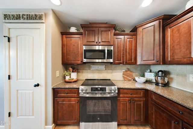 3005 Sara Grace Lane, Zebulon, NC 27597