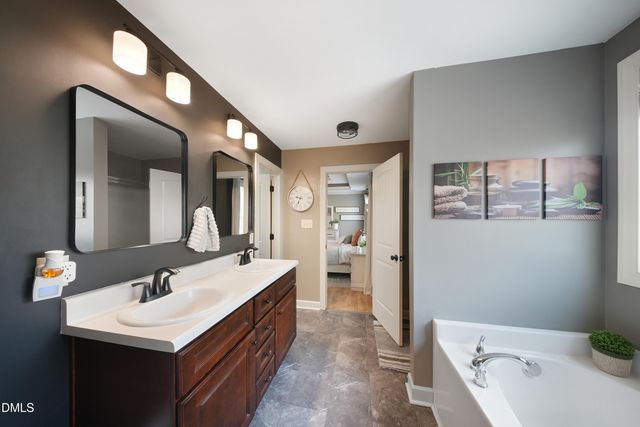 3005 Sara Grace Lane, Zebulon, NC 27597