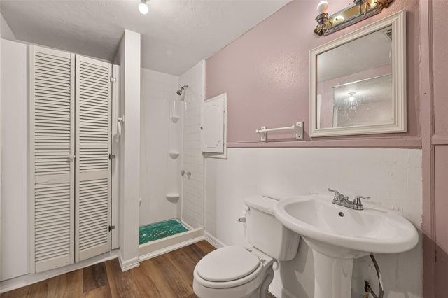 1014 Henke Street, Houston, TX 77020