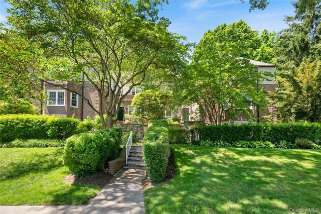 9 Sentry Place TR, Scarsdale, NY 10583