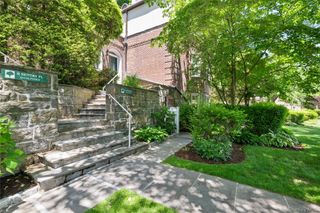 9 Sentry Place TR, Scarsdale, NY 10583