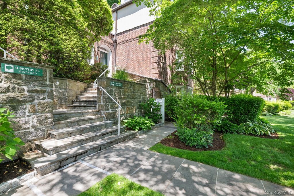 9 Sentry Place TR, Scarsdale, NY 10583
