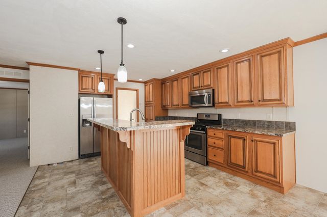 67 Stacey Drive, Hopkinton, NH 03229