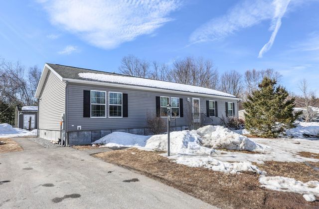 67 Stacey Drive, Hopkinton, NH 03229