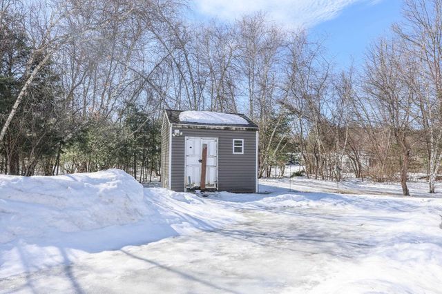 67 Stacey Drive, Hopkinton, NH 03229