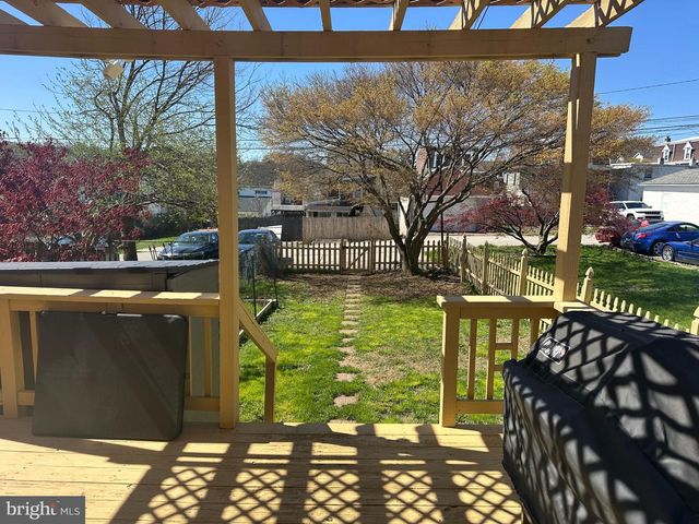 223 E 8TH AVE, Conshohocken, PA 19428