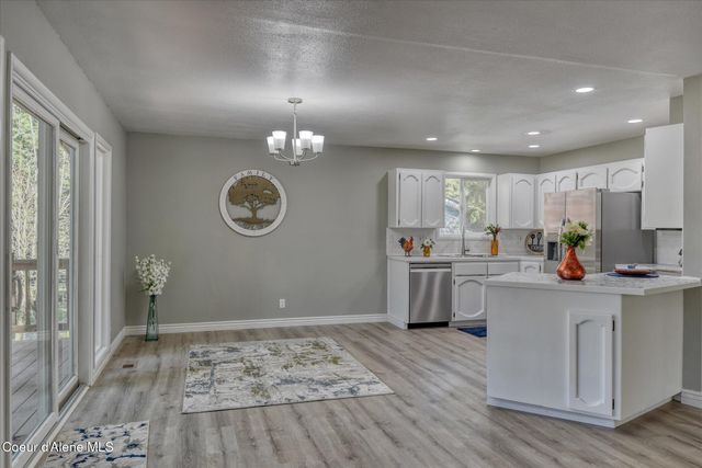 11459 N TRAFALGAR ST, Hayden, ID 83835