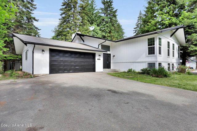 11459 N TRAFALGAR ST, Hayden, ID 83835