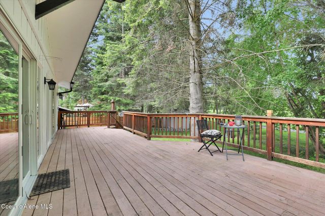11459 N TRAFALGAR ST, Hayden, ID 83835