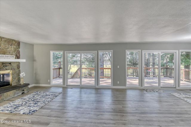 11459 N TRAFALGAR ST, Hayden, ID 83835