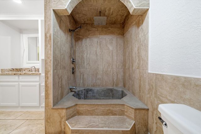 12330 Tambourine Drive, Houston, TX 77477